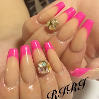 蛍光ピンクのネイルデザイン ネイルブック