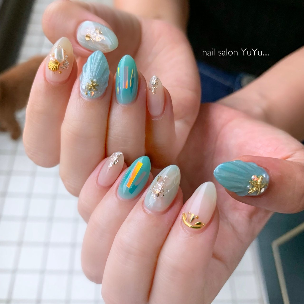 夏 海 リゾート ハンド シェル Nail Salon Yuyuのネイルデザイン No ネイルブック