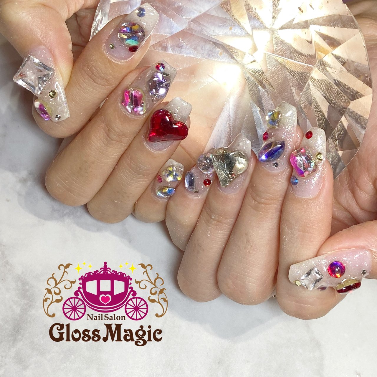 オールシーズン 女子会 ハンド ビジュー ハート Yun のネイルデザイン No ネイルブック