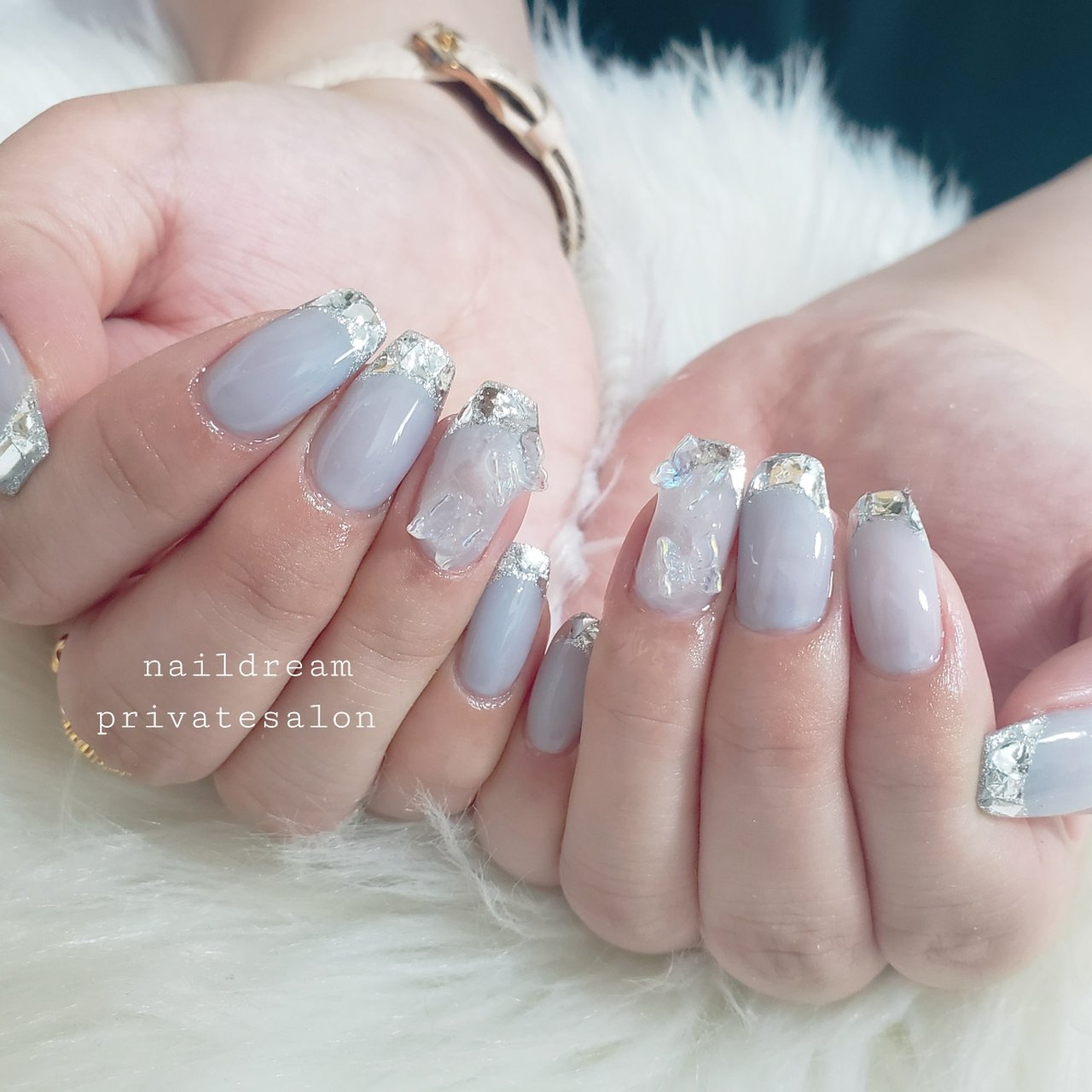フレンチ/ホログラム/ワンホン/水色/シルバー - naildreamのネイル