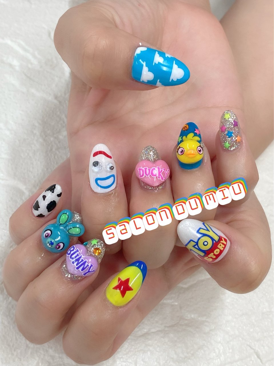 オールシーズン ハロウィン ハンド ラメ ワンカラー Salondumiuのネイルデザイン No ネイルブック
