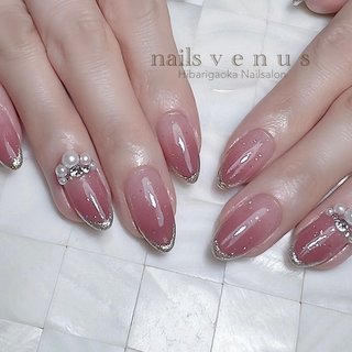 人気順｜グラデーション/vカットストーンのネイルデザイン｜ネイルブック