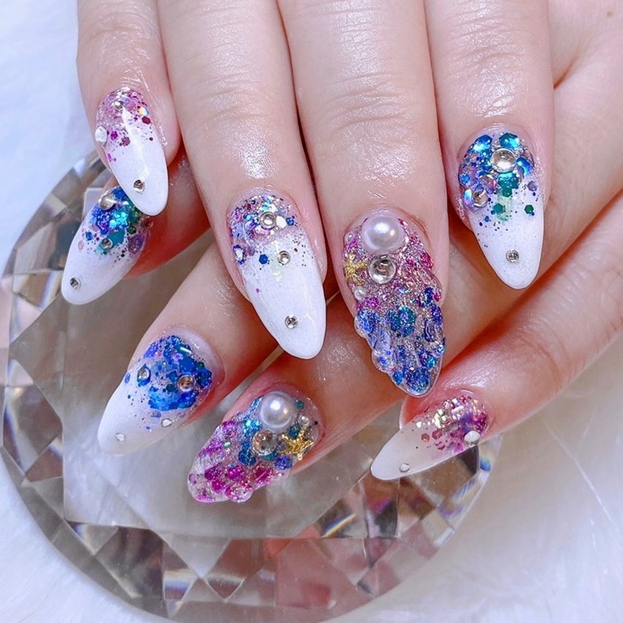 オールシーズン ハンド ミディアム ホワイト 水色 Nail Salon Meili 埼玉日進のネイルデザイン No 739 ネイルブック