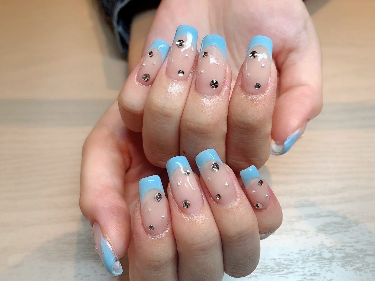 夏 梅雨 海 ハンド フレンチ Fieroのネイルデザイン No ネイルブック