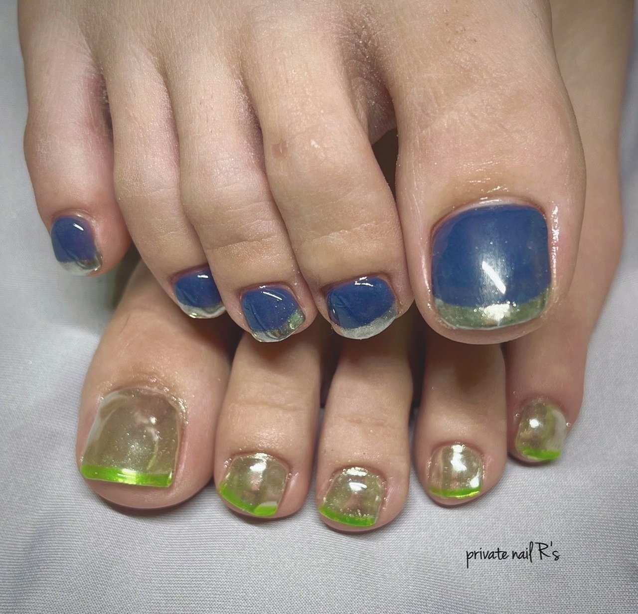 フット フレンチ ミラー ネイビー シルバー Private Nail R Sのネイルデザイン No ネイルブック