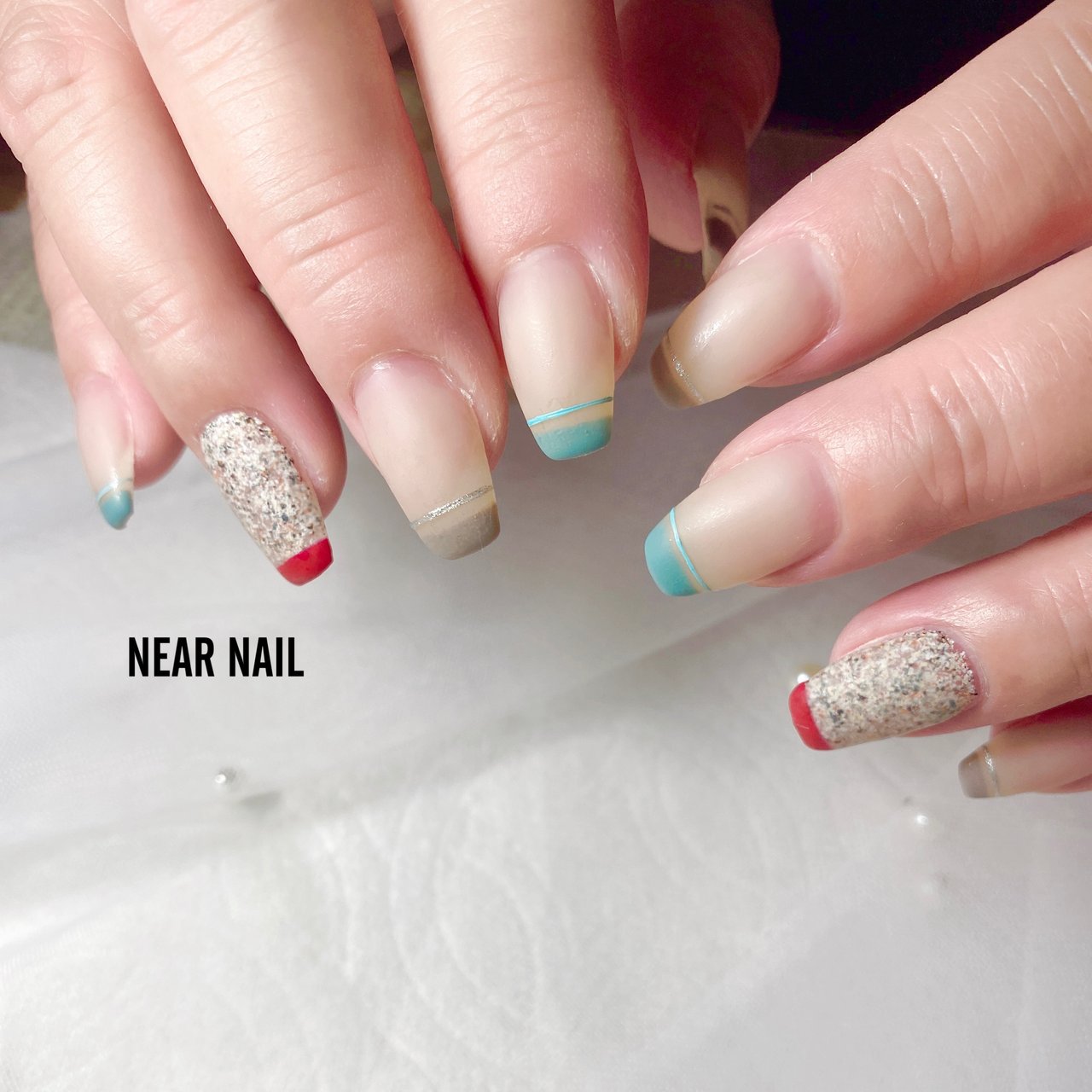 オールシーズン ハンド 変形フレンチ マット ジェルネイル Near Nailのネイルデザイン No ネイルブック