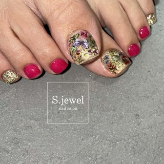 #フットネイル#フット#ペディキュア#footnail#foot#フットネイルデザイン#フラワー#フラワーネイル#夏ネイル2022#ピンク#ピンクネイル#お花#お花ネイル#花#花ネイル#7月#7月ネイル#ネイルシール#ボタニカルネイル#ボタニカル#ちょうちょネイル#キラキラ#キラキラネイル#夏#夏ネイル#フットネイル夏#蝶々ネイル#バタフライ#バタフライネイル#フットネイル夏 #フット #フラワー #押し花 #S.JEWEL #ネイルブック