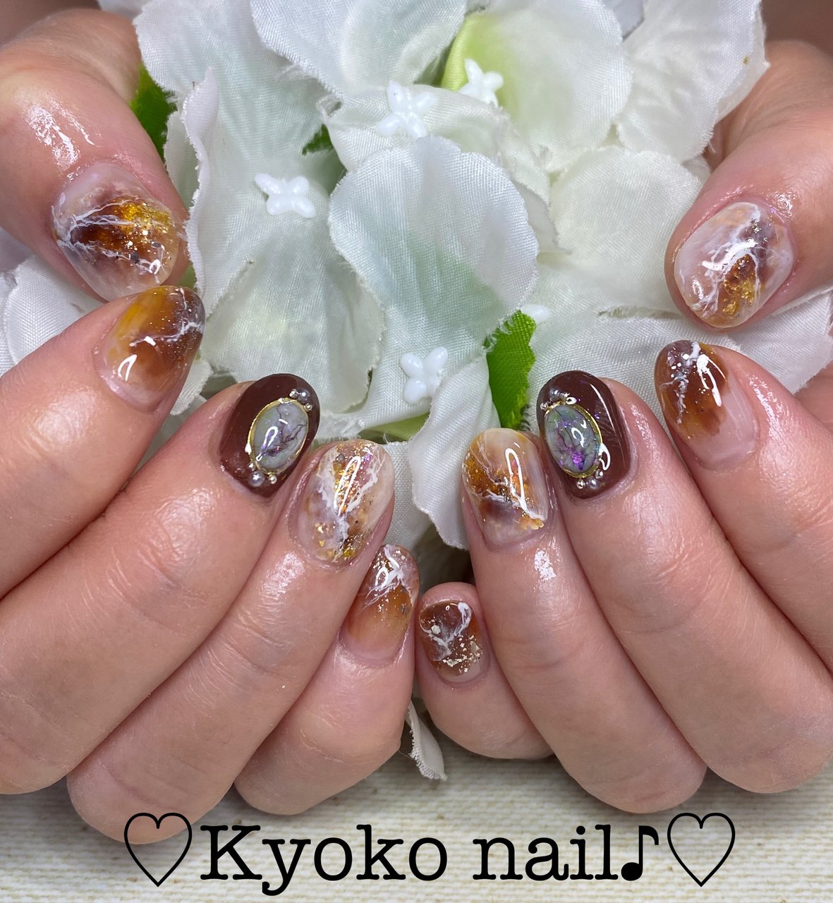 オールシーズン ハンド 大理石 ニュアンス 天然石 Kyoko Nailのネイルデザイン No ネイルブック