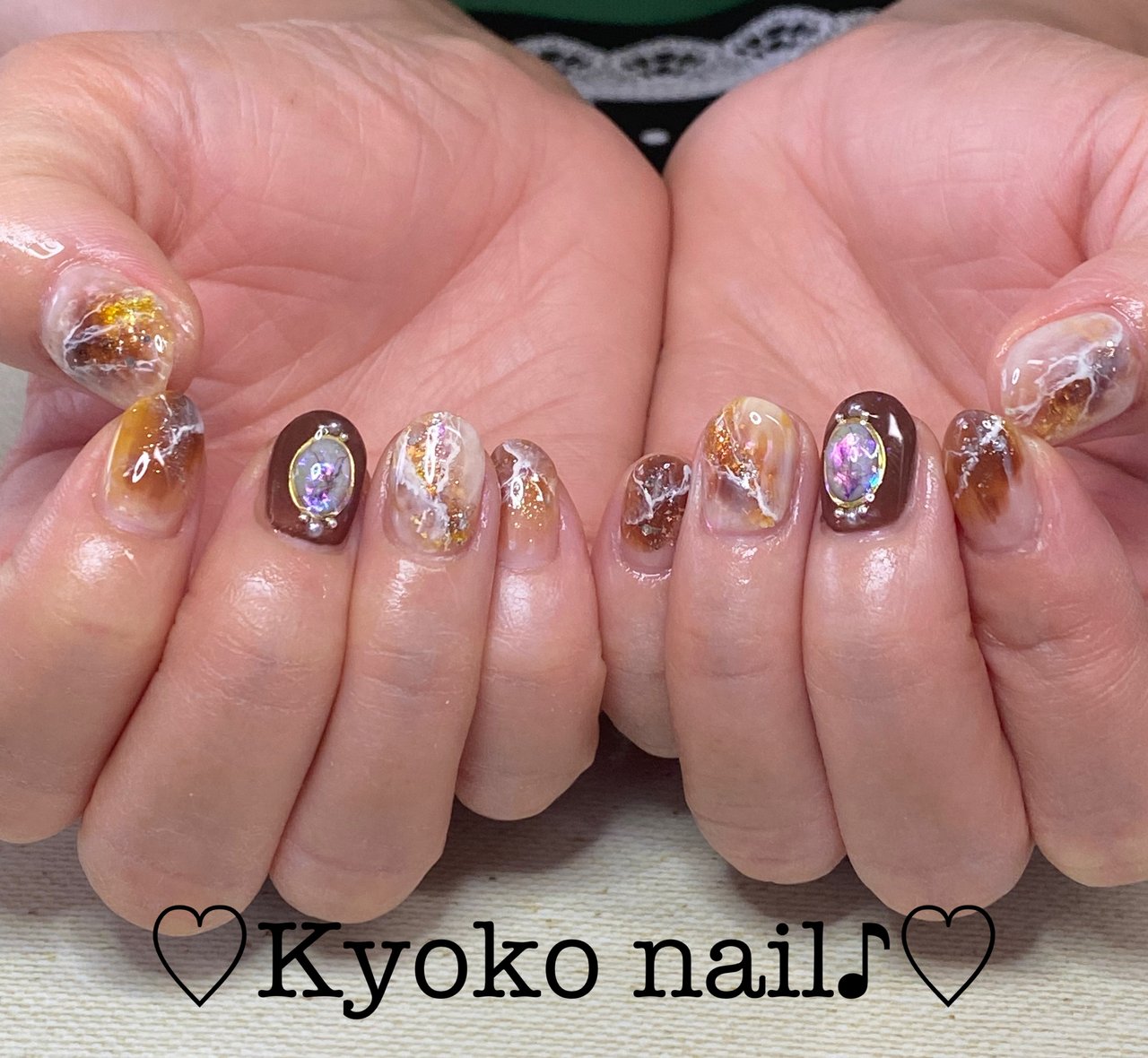 オールシーズン ハンド 大理石 ニュアンス 天然石 Kyoko Nailのネイルデザイン No ネイルブック