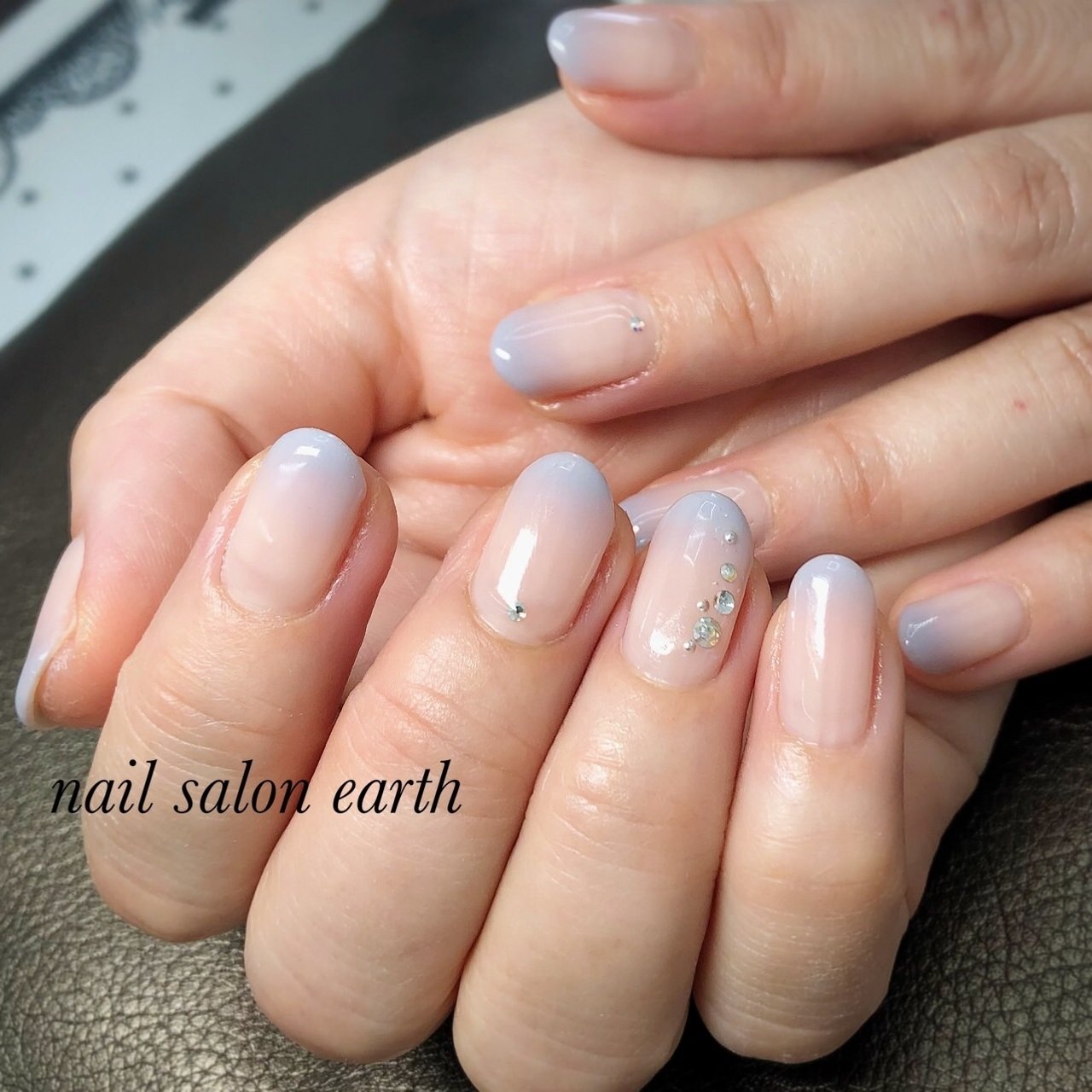 夏 オフィス ハンド シンプル グラデーション Nailsalon Earthのネイルデザイン No ネイルブック