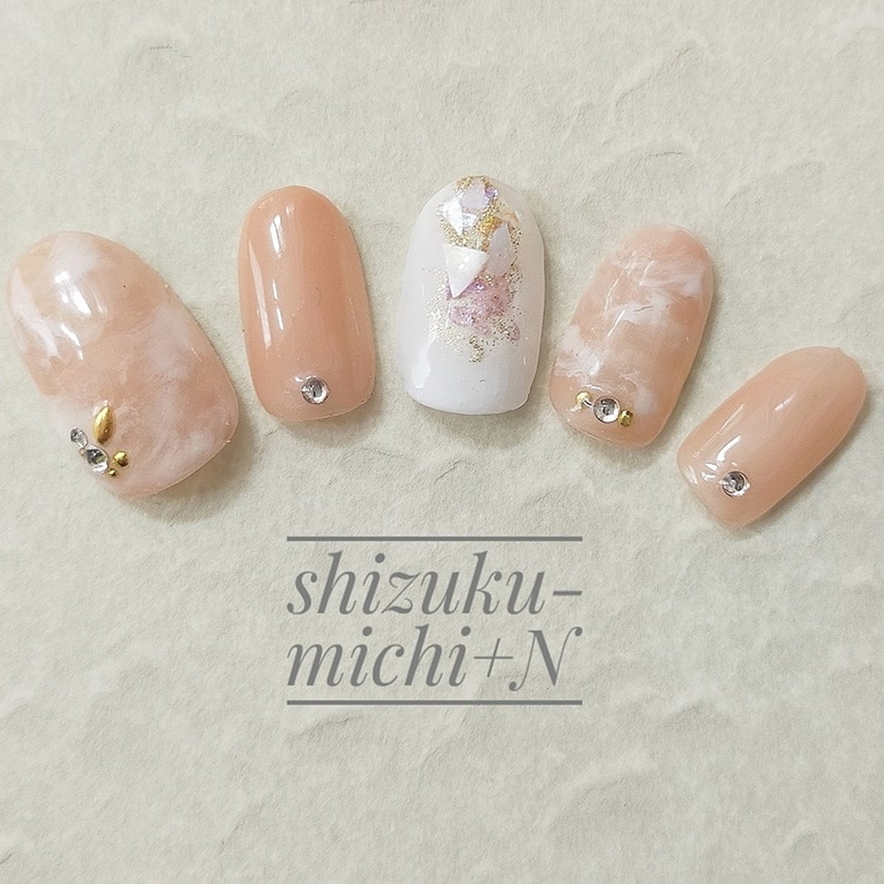 オールシーズン ハンド タイダイ ミディアム オーバル Shizuku のネイルデザイン No ネイルブック