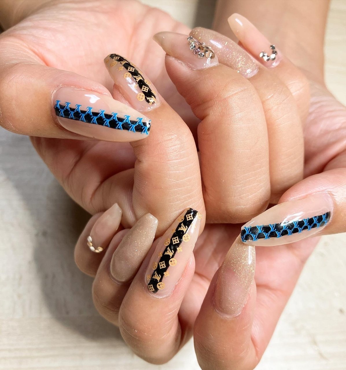 オールシーズン パーティー デート 女子会 ハンド ネイリストazusaのネイルデザイン No ネイルブック