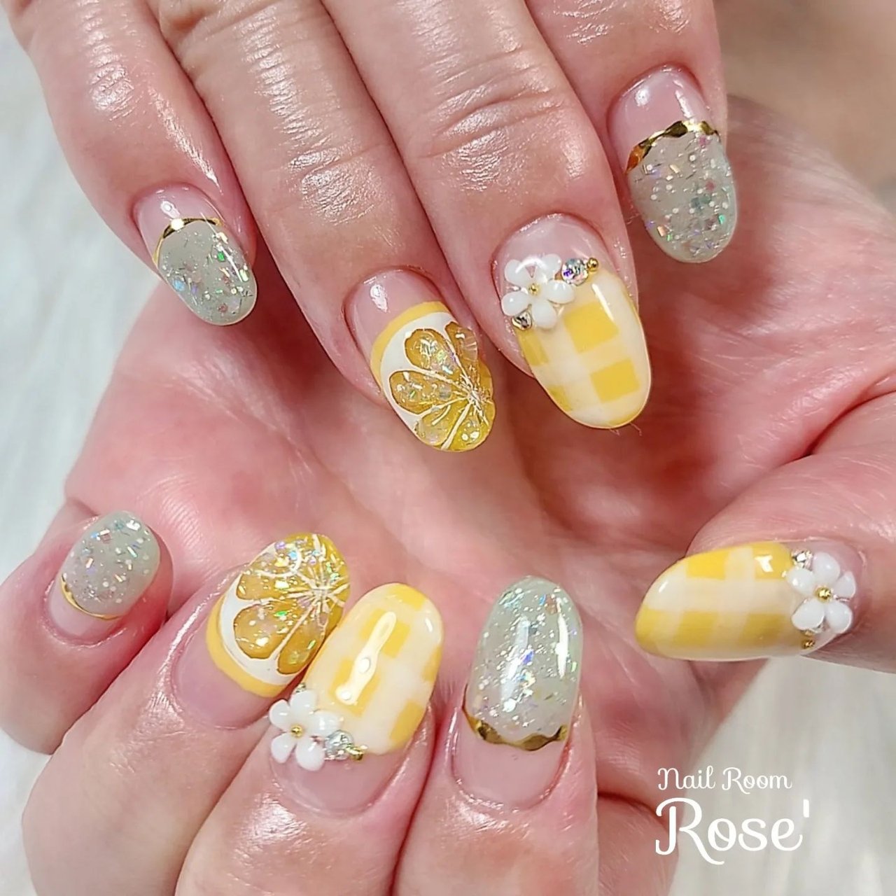 夏 ハンド 変形フレンチ フラワー チェック 三軒茶屋 Rose のネイルデザイン No ネイルブック
