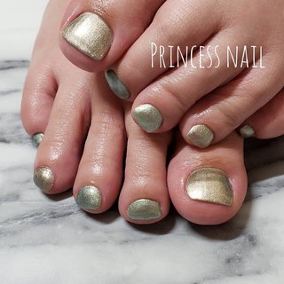 メタリックジェルのネイルデザイン ネイルブック