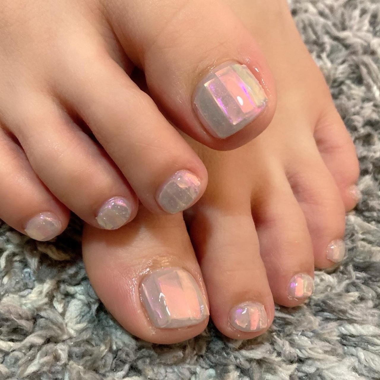 夏 フット オーロラ スクエアオフ グレージュ Revivreのネイルデザイン No ネイルブック