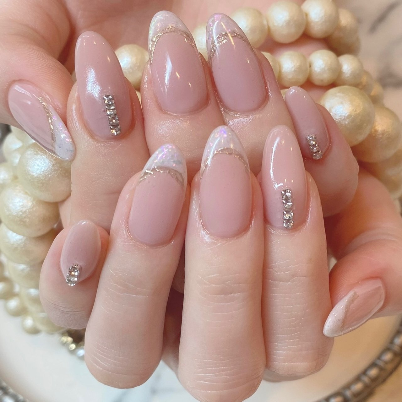 ハンド ホワイト ピンク ジェルネイル K のネイルデザイン No ネイルブック