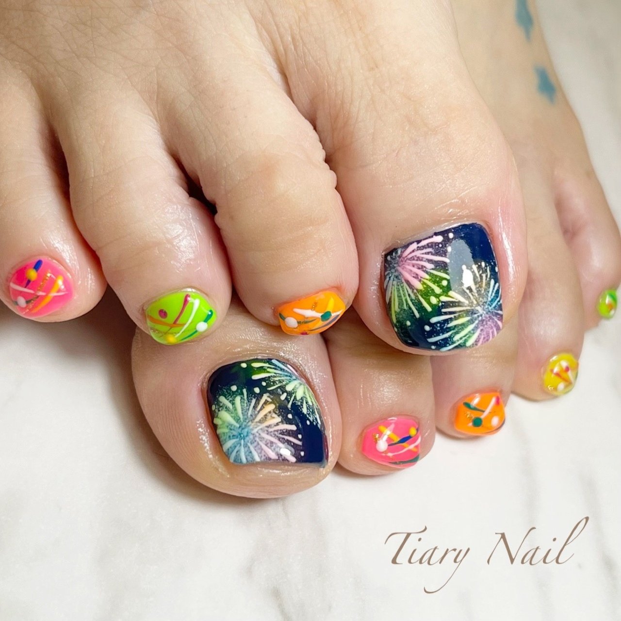 夏 旅行 リゾート 浴衣 グラデーション Tiarynail ティアリーネイルのネイルデザイン No ネイルブック