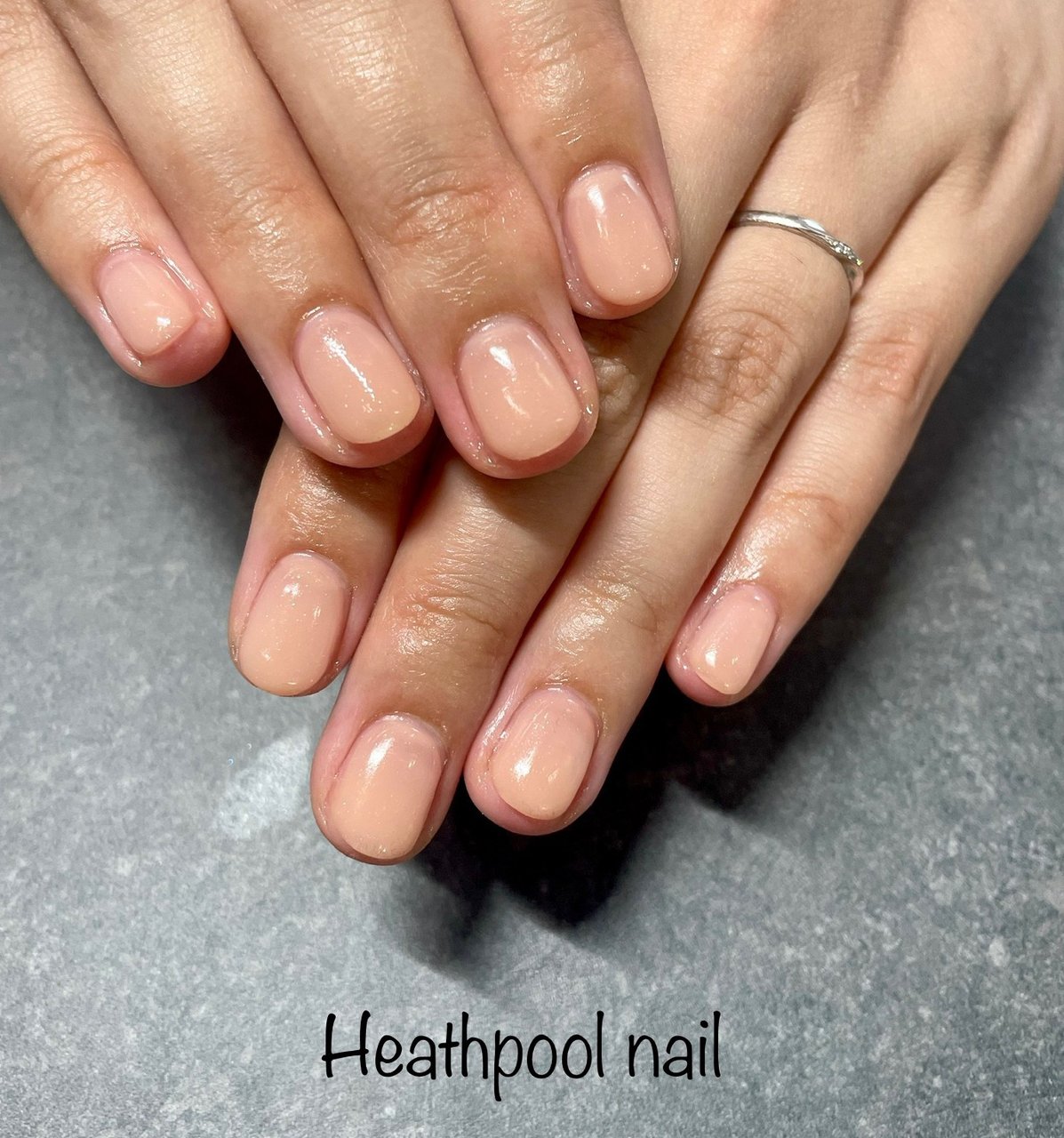 ハンド ワンカラー ベージュ ジェルネイル Heathpoolnailのネイルデザイン No ネイルブック
