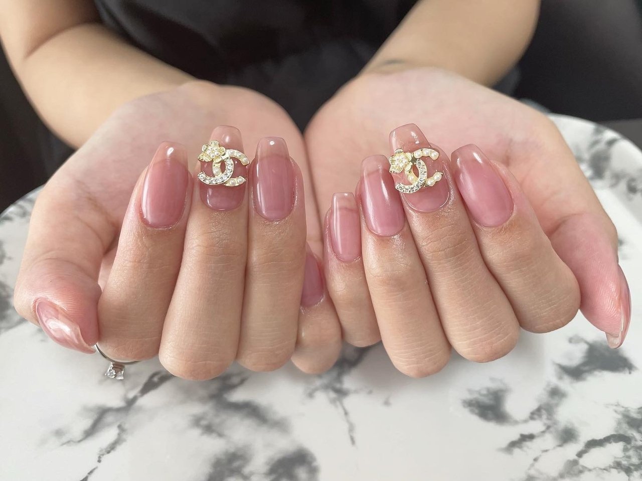 オールシーズン ブライダル パーティー デート ワンカラー Nailsalon Almaのネイルデザイン No ネイルブック