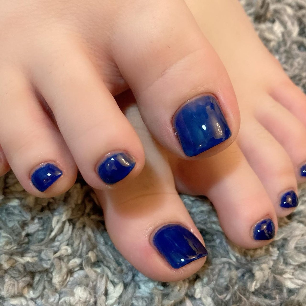 夏 フット ワンカラー スクエアオフ ネイビー Revivreのネイルデザイン No ネイルブック
