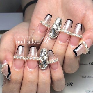 ブラック 黒 シルバーラメネイルのネイルデザイン ネイルブック