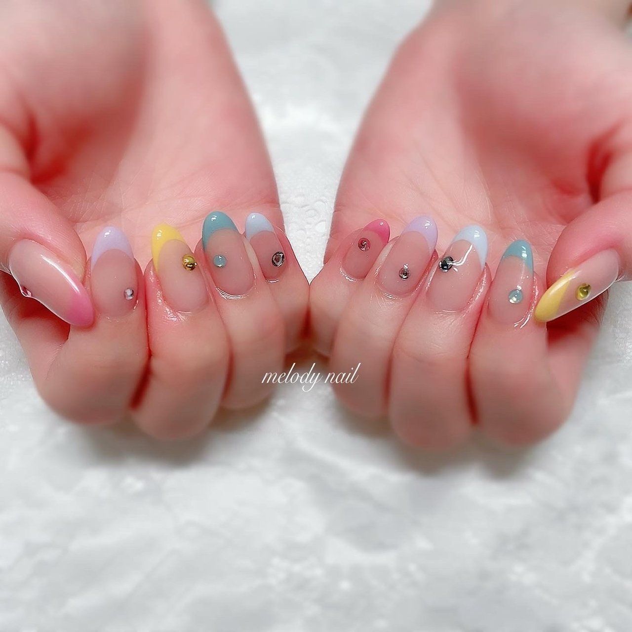夏 オールシーズン リゾート オフィス ハンド 𝐦𝐞𝐥𝐨𝐝𝐲 Nail 仙台のネイルデザイン No ネイルブック