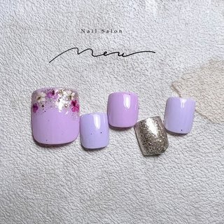 ❁押し花 定額Sコース
#ニュアンス#ニュアンスネイル#シンプルネイル#大人かわいい#大人ネイル#夏ネイル#錦糸町＃錦糸町ネイルサロン#墨田区#墨田区ネイルサロン #夏 #オールシーズン #海 #リゾート #フット #シンプル #フラワー #押し花 #ショート #スクエア #パープル #シルバー #ペディキュア #ネイルチップ #nail salon MEW #ネイルブック