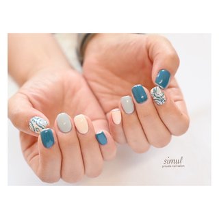 ペイズリー柄💙🤍 ・
▪️leafgel_premium 54/510/604
・
#7月定額デザイン 
#ラメラインプラス 
#ブルーネイル 
#夏ネイル 
#ペイズリーネイル 
#バンダナ柄ネイル 
#調布市 #西調布 #ネイルサロン #木の温もり溢れるプライベートサロン #シンプルカジュアル得意なサロン #ネイルブック #nailbook #ネット予約できます　
・
・
⚪︎シンプルカジュアルなデザインが得意なサロンです
⚪︎詳しいサロン情報はネイルブックで✨
・
・
nailsalon simul

京王線西調布駅より徒歩5分
京王線調布駅より徒歩20分 #夏 #ハンド #ブルー #ジェルネイル #お客様 #simul-シムール- #ネイルブック