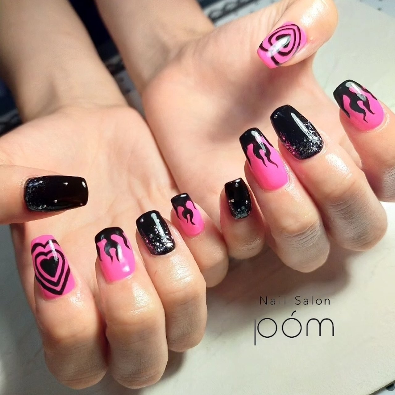 ネイルアート用具セット 黒とピンク 夏/オールシーズン/リゾート/ライブ/ハンド - Nail Salon POMのネイル