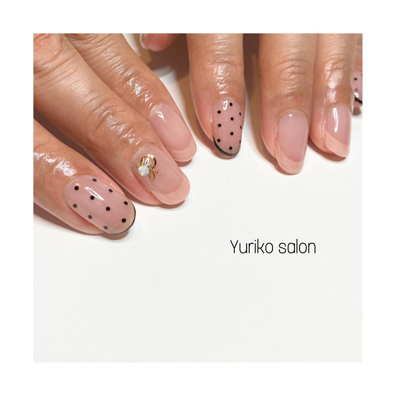 ハンド フレンチ ドット Yurikosalonのネイルデザイン No ネイルブック