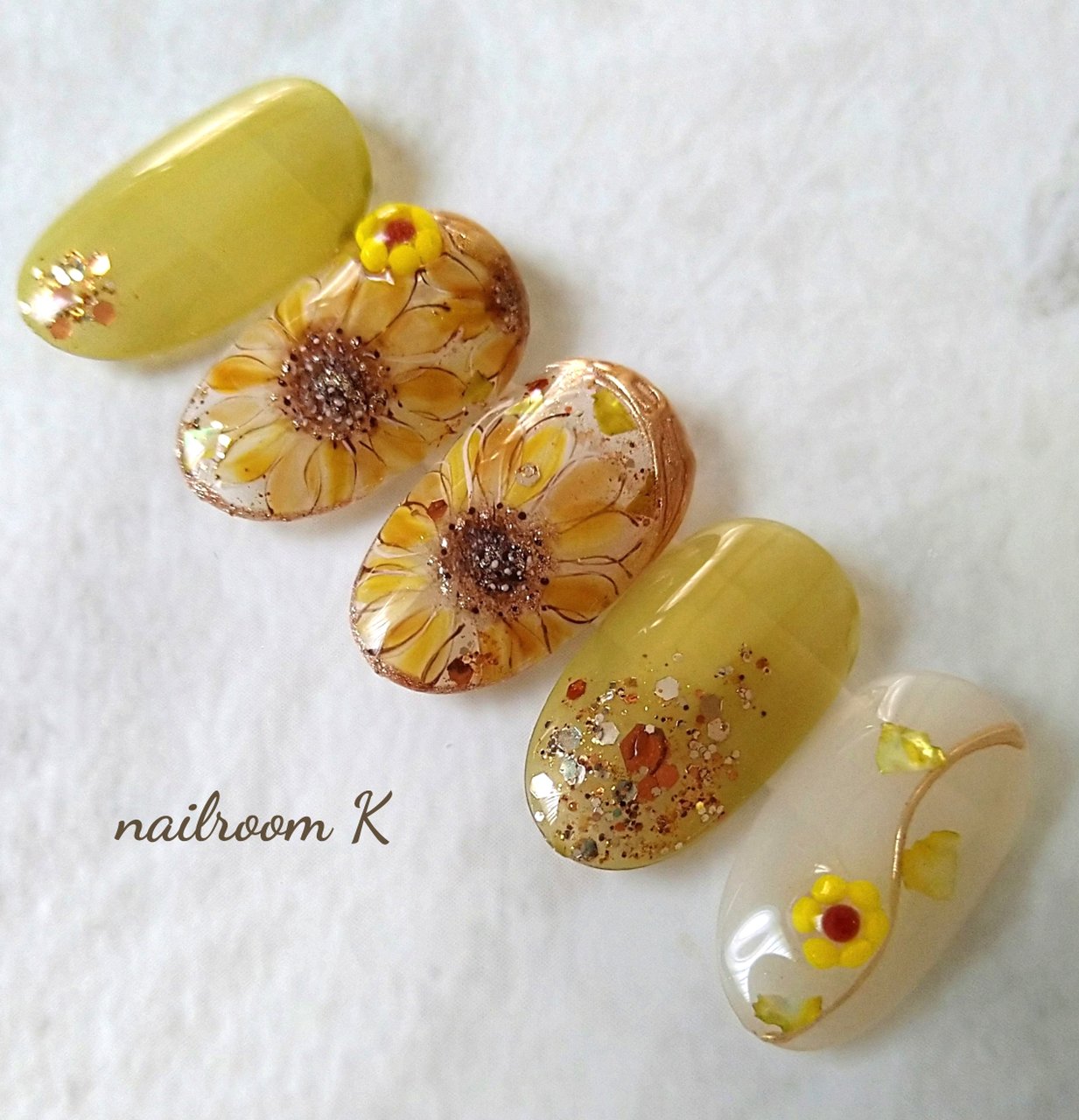 夏/フラワー/シェル/ニュアンス/ひまわり - nailroom__Kのネイル