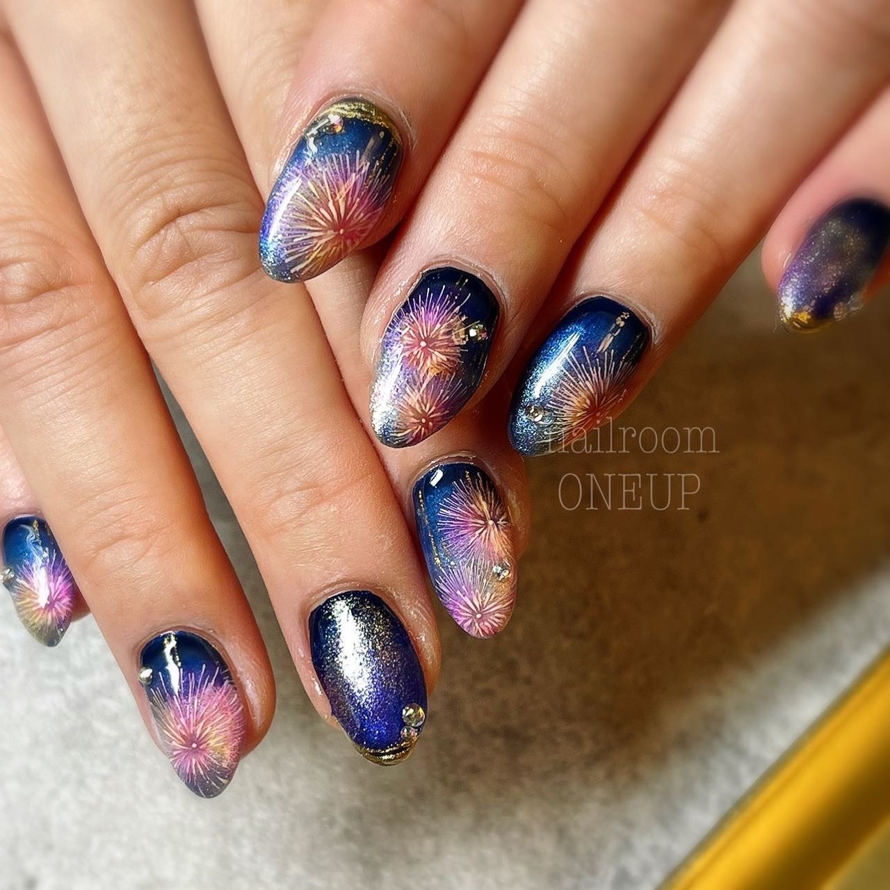 夏 浴衣 デート ハンド グラデーション Nail Room One Upのネイルデザイン No ネイルブック