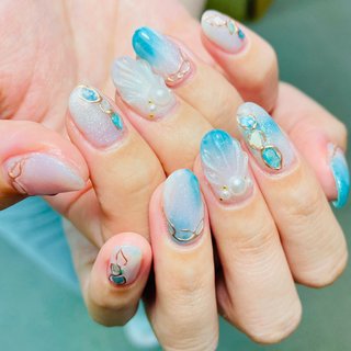 22年 新着順 人魚の鱗 マーメイド 蕨ネイルのネイルデザイン ネイルブック