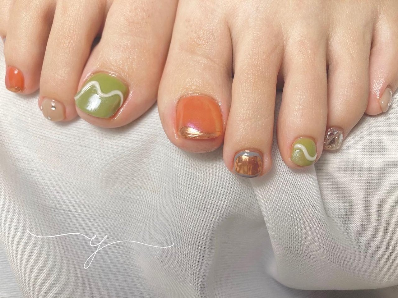 夏 オールシーズン フット ニュアンス ミラー Nail Salon Yのネイルデザイン No ネイルブック