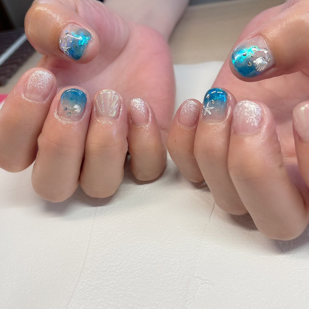 夏 海 リゾート ハンド シェル Mikkoiのネイルデザイン No ネイルブック