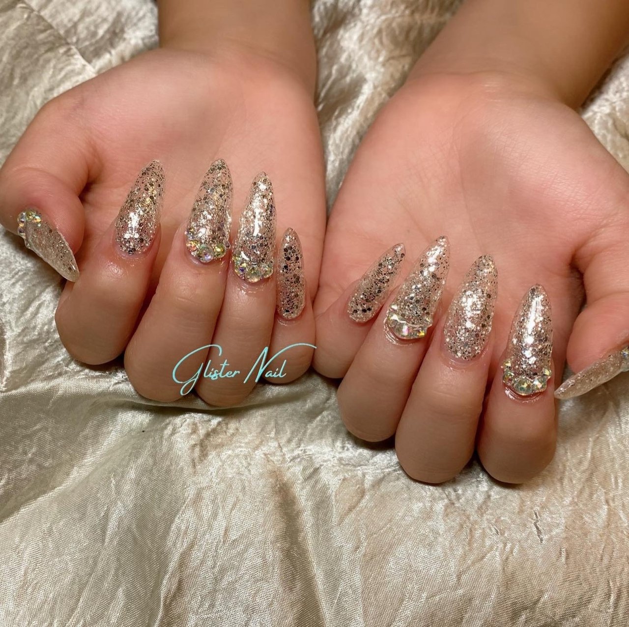 夏 オールシーズン ハンド シルバー メタリック Glister Nailのネイルデザイン No ネイルブック