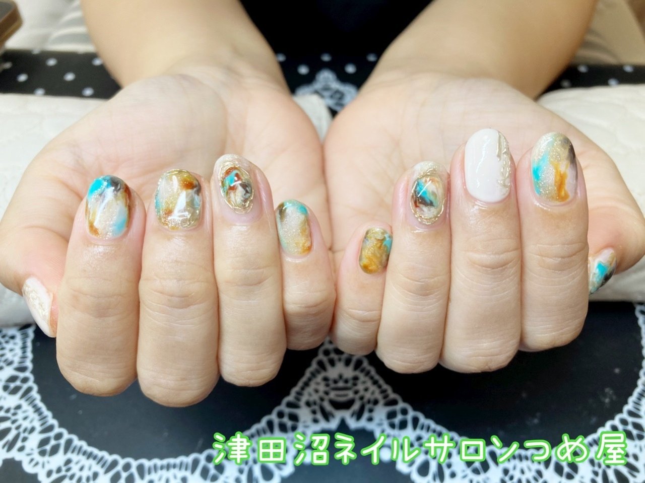 夏 ハンド ニュアンス ミラー ミディアム 津田沼ネイルサロンつめ屋のネイルデザイン No ネイルブック