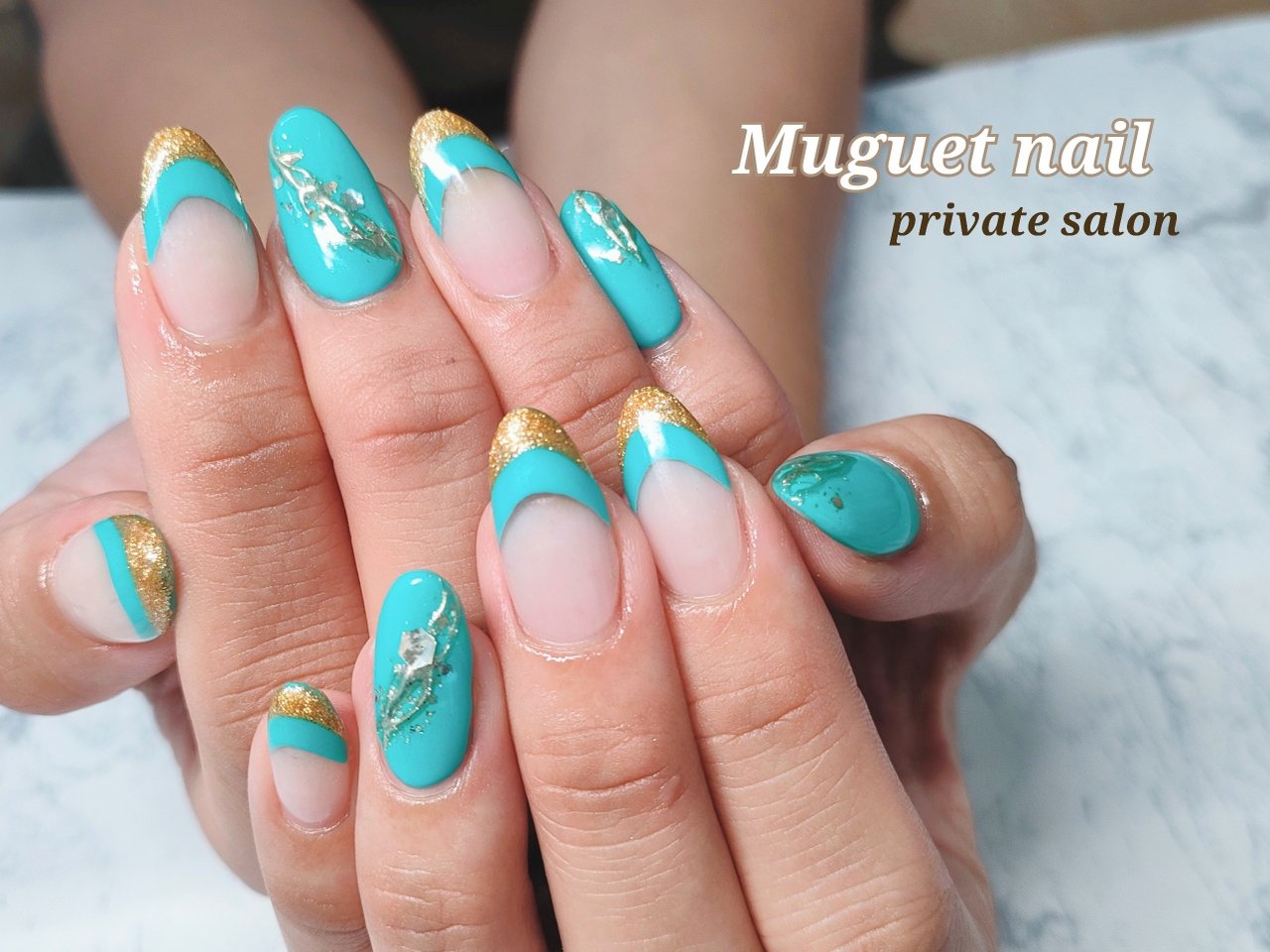 夏 ハンド ターコイズ ゴールド ジェルネイル Muguet Nailのネイルデザイン No ネイルブック