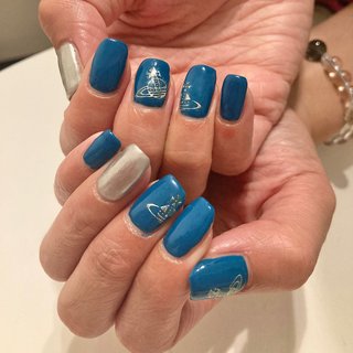 ヴィヴィアンウエストウッドのネイルデザイン｜ネイルブック