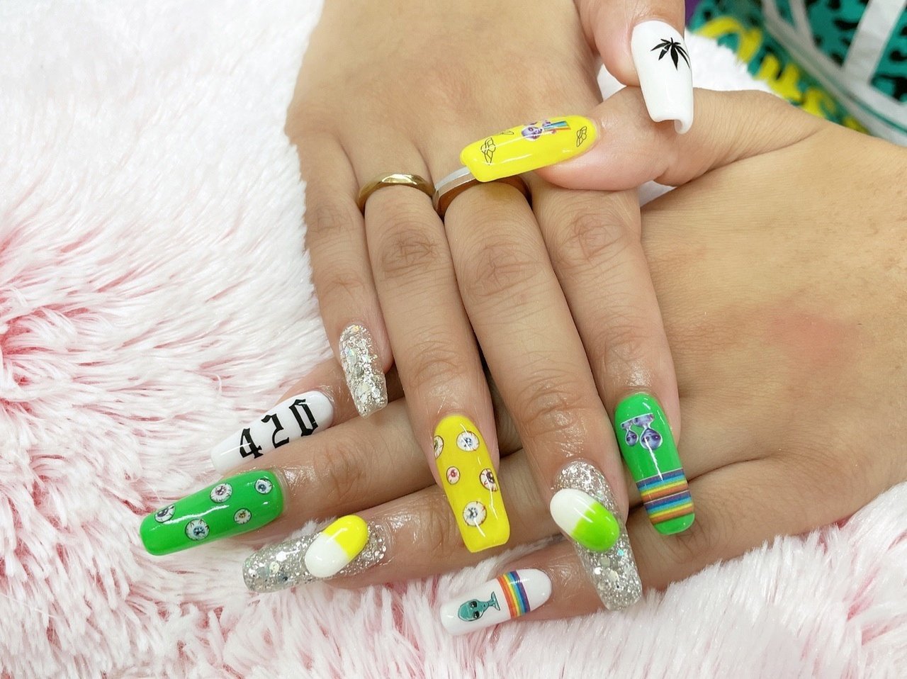 秋 オールシーズン ハロウィン パーティー ハンド Salondumiuのネイルデザイン No ネイルブック