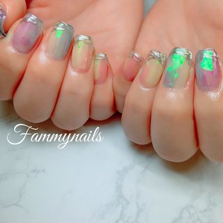 #夏ネイル#うるうる#カラフル#オーロラフィルム #ミラー#ミラーフレンチ #オレンジ #パープル#札幌ネイルサロン #白石区ネイル #fammynails #夏 #七夕 #海 #リゾート #ハンド #オーロラ #ミディアム #スクエア #ピンク #イエロー #パープル #ジェルネイル #お客様 #hitomi #ネイルブック