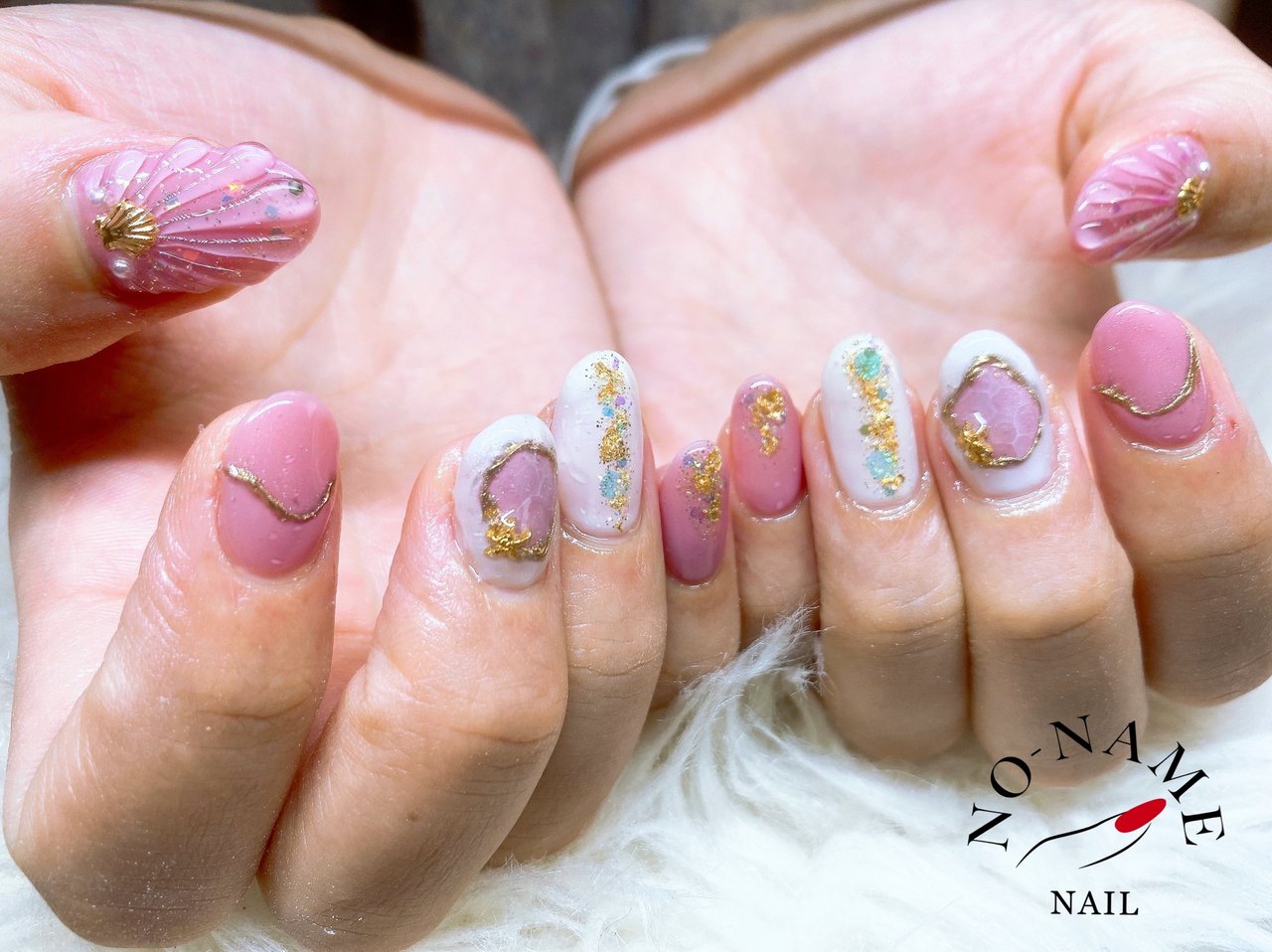 夏 ハンド 人魚の鱗 ホワイト ピンク Sonomiのネイルデザイン No ネイルブック