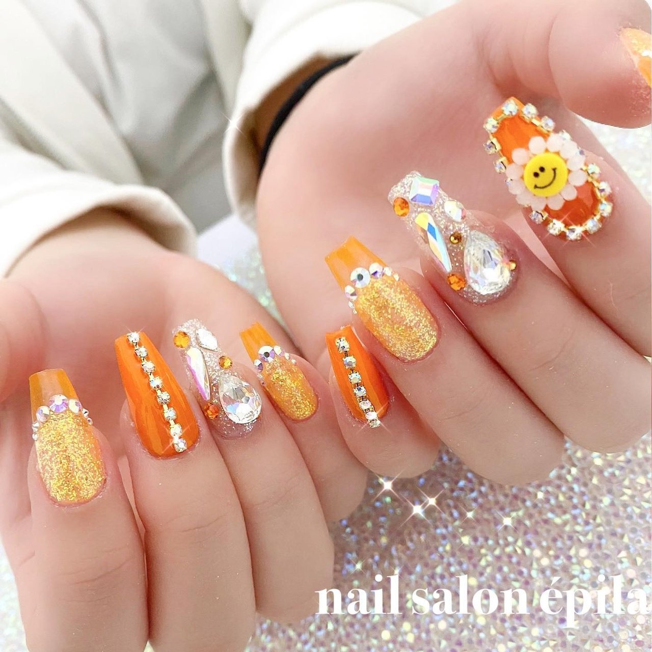 大阪南森町キラキラ派手ネイル専門店【épila nail】のネイルデザイン
