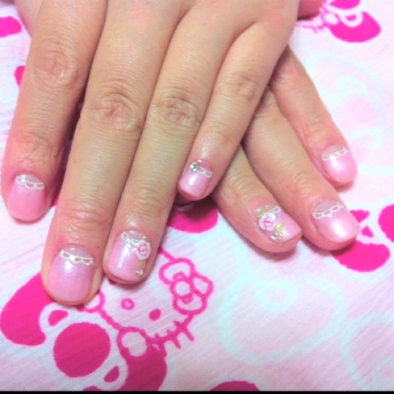 ハンド 変形フレンチ ピンク ジェルネイル セルフネイル Eriko Yamaokaのネイルデザイン No ネイルブック