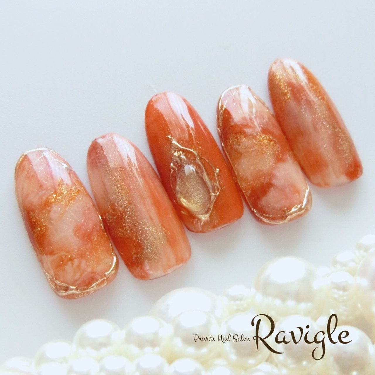 夏 海 デート ハンド ラメ Chiharu Ravigle ラヴィグル のネイルデザイン No ネイルブック