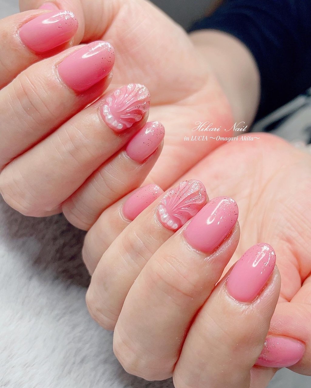 夏 海 オフィス ハンド 人魚の鱗 大曲hikari Nail ﾋｶﾘﾈｲﾙのネイルデザイン No ネイルブック