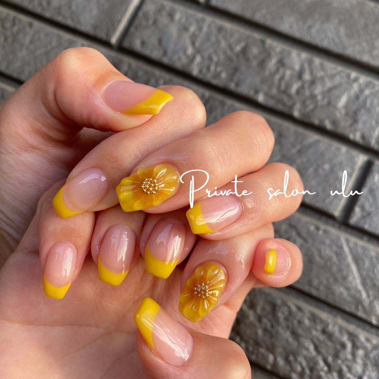 夏/ハンド/フレンチ/フラワー/ひまわり - uLuのネイルデザイン[No