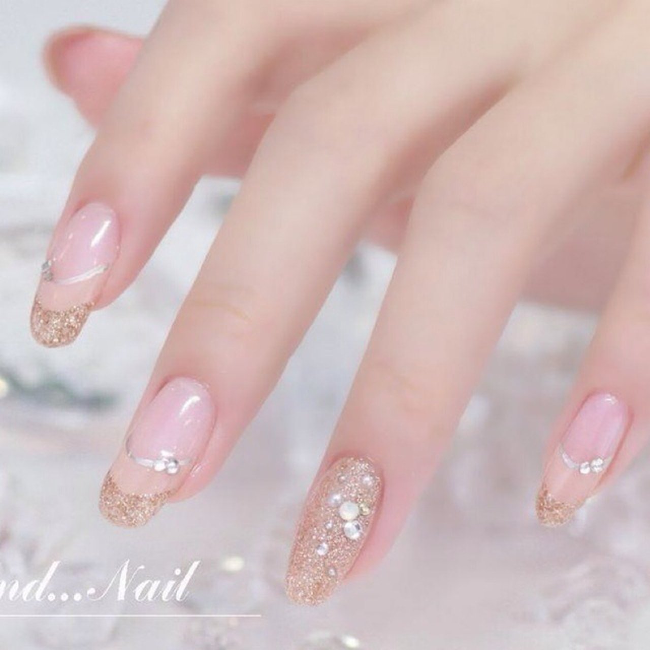 夏 ハンド 変形フレンチ ピンク ジェルネイル 白川麻里 神戸アンドネイルのネイルデザイン No ネイルブック