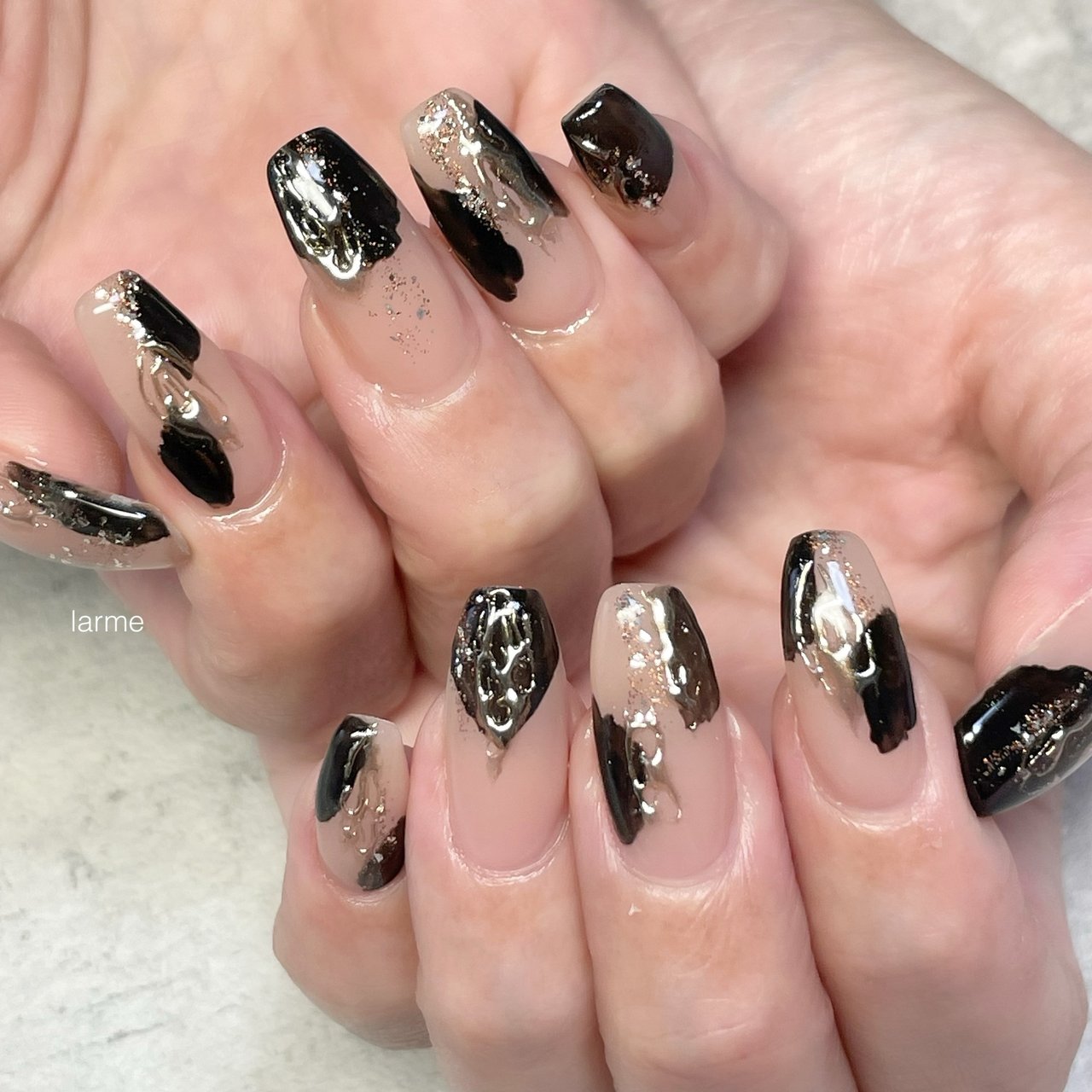 ハンド ベージュ ブラック Nailroomlarmeのネイルデザイン No ネイルブック