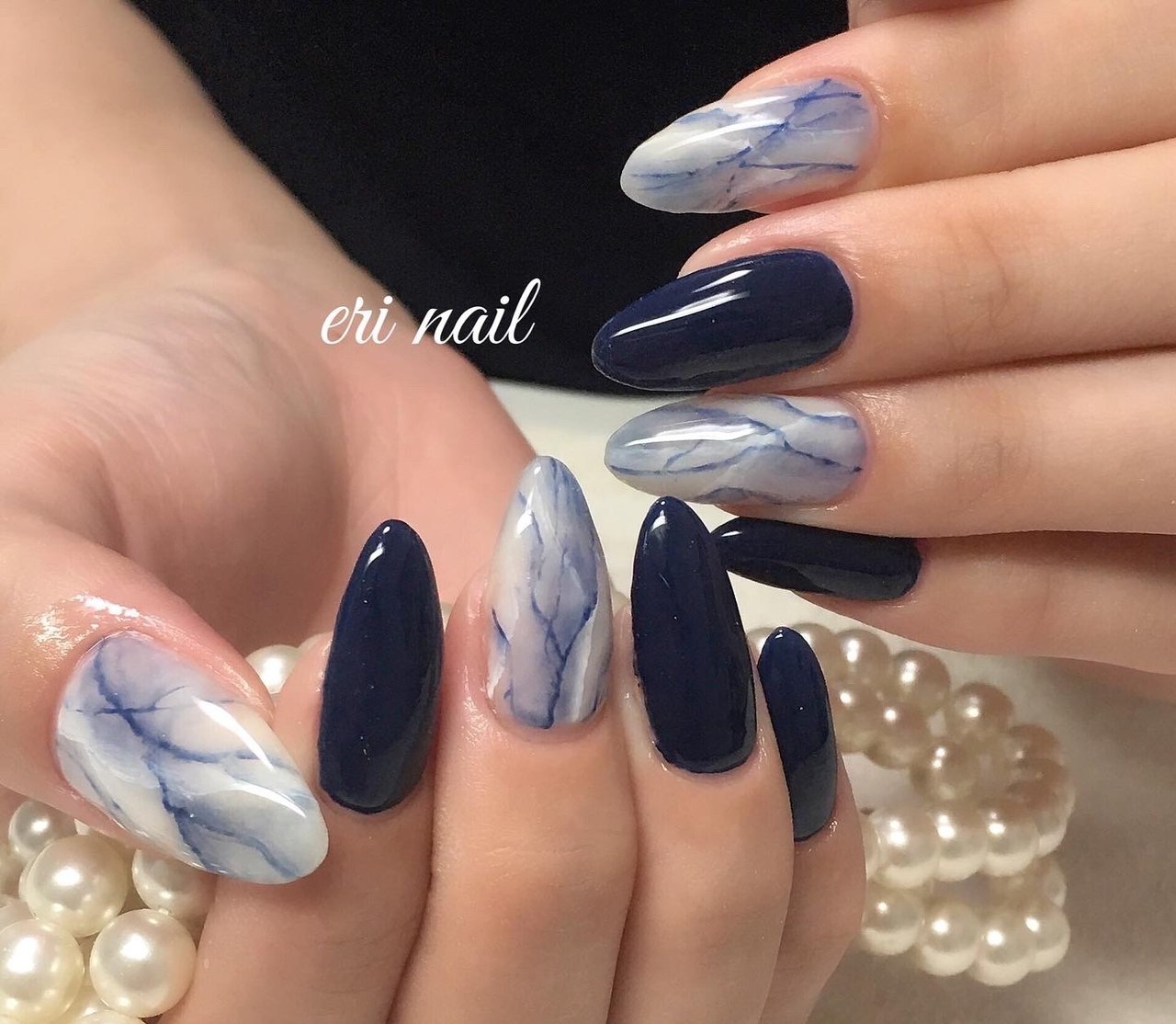 夏 ハンド 大理石 ホワイト ネイビー 名古屋市天白区 自宅ネイルサロン Eri Nailのネイルデザイン No ネイルブック